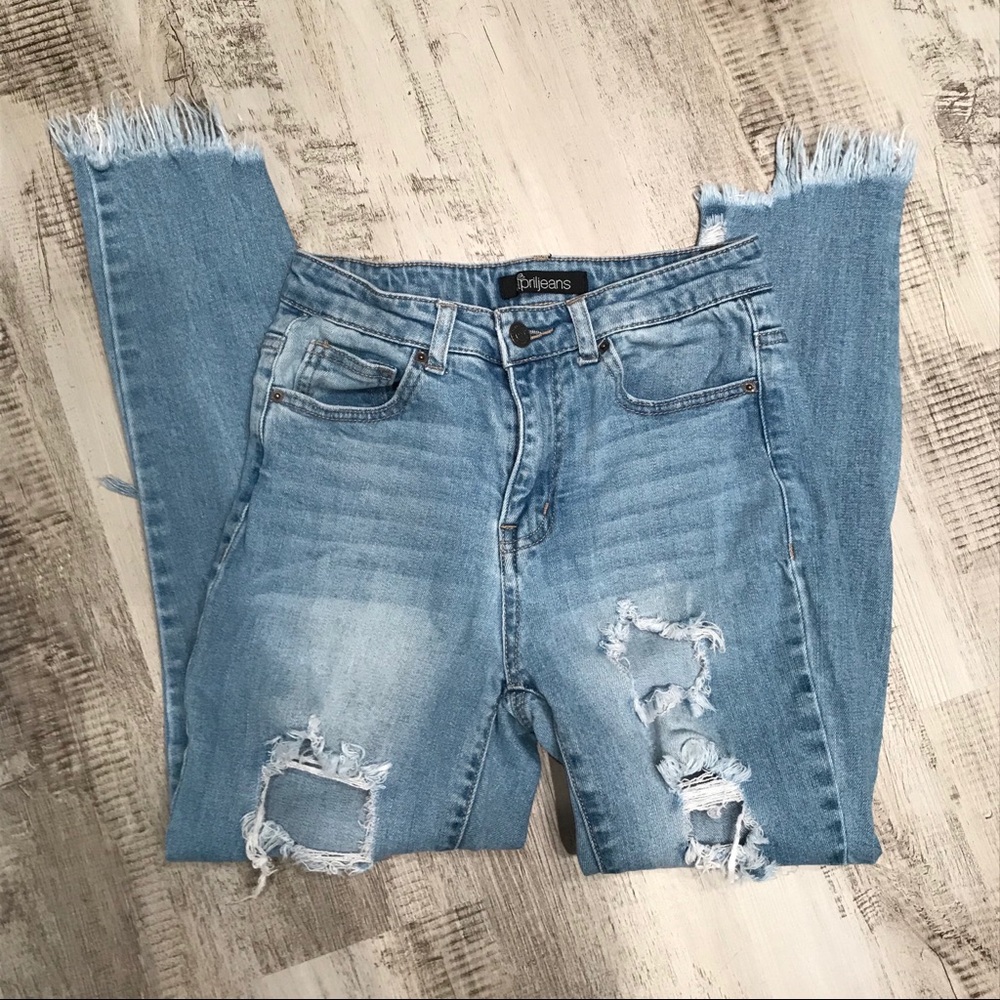 April Jeans Light Washed High Rise Mom Jeans - Picture 6 of 7